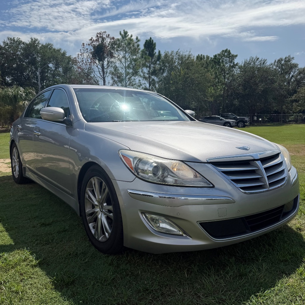 2012 Hyundai Genesis - $6,991