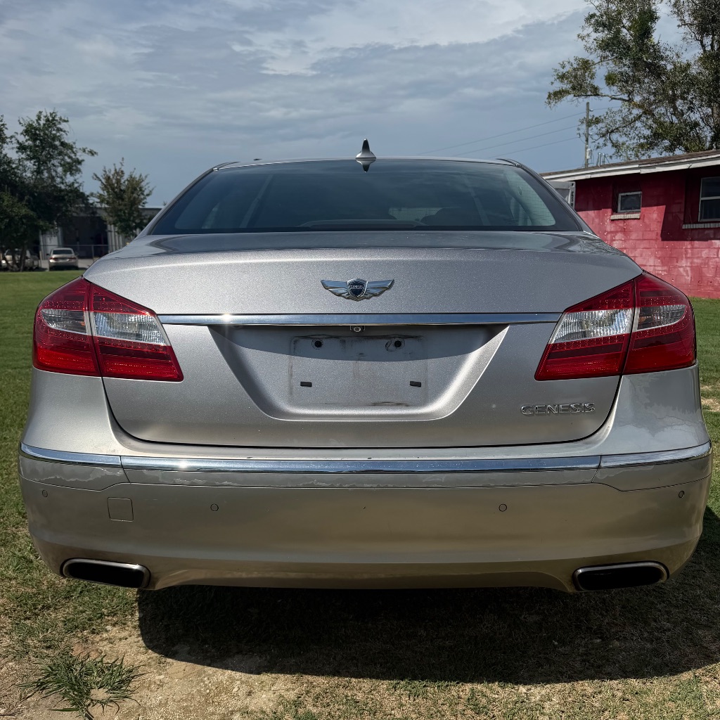 2012 Hyundai Genesis - $6,991