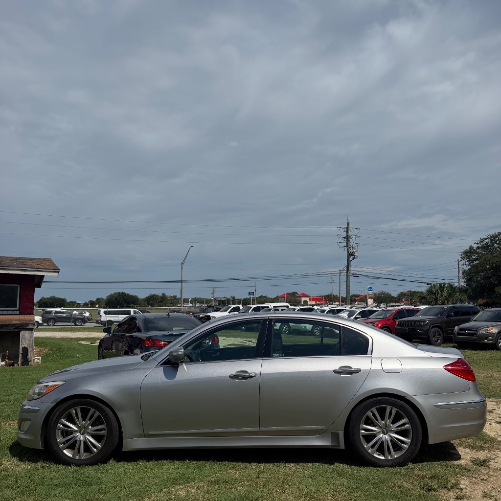 2012 Hyundai Genesis - $6,991