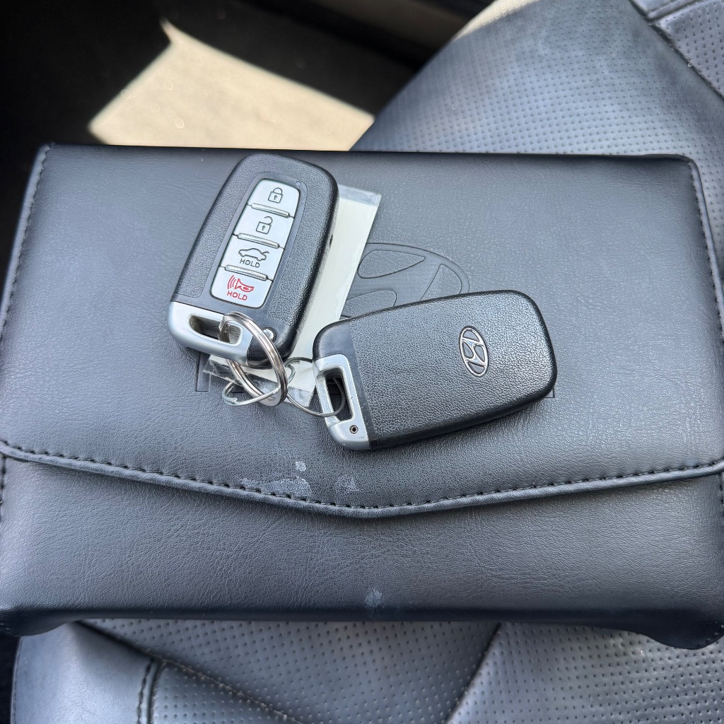2012 Hyundai Genesis - $6,991