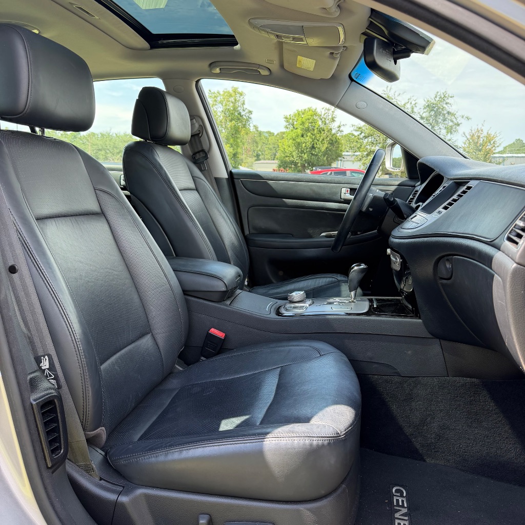 2012 Hyundai Genesis - $6,991