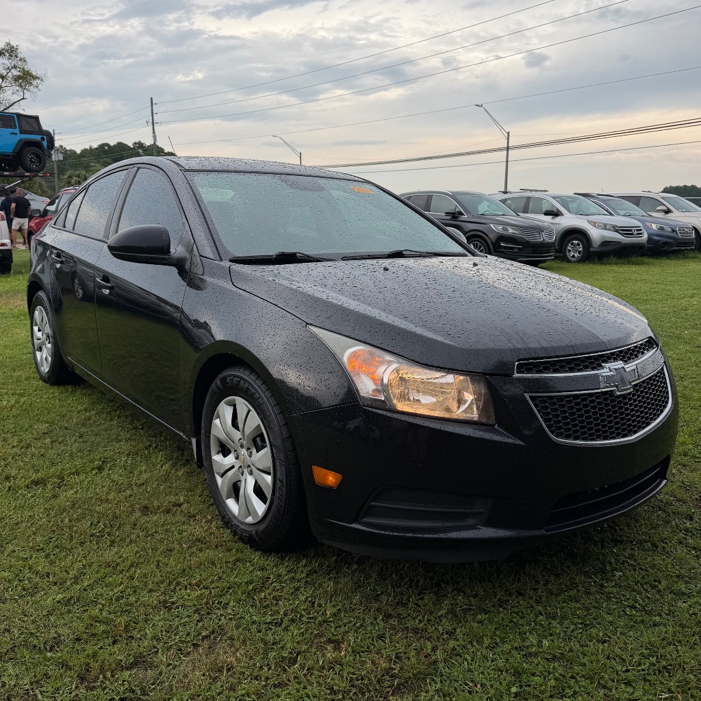 2014 Chevrolet Cruze - $3,500