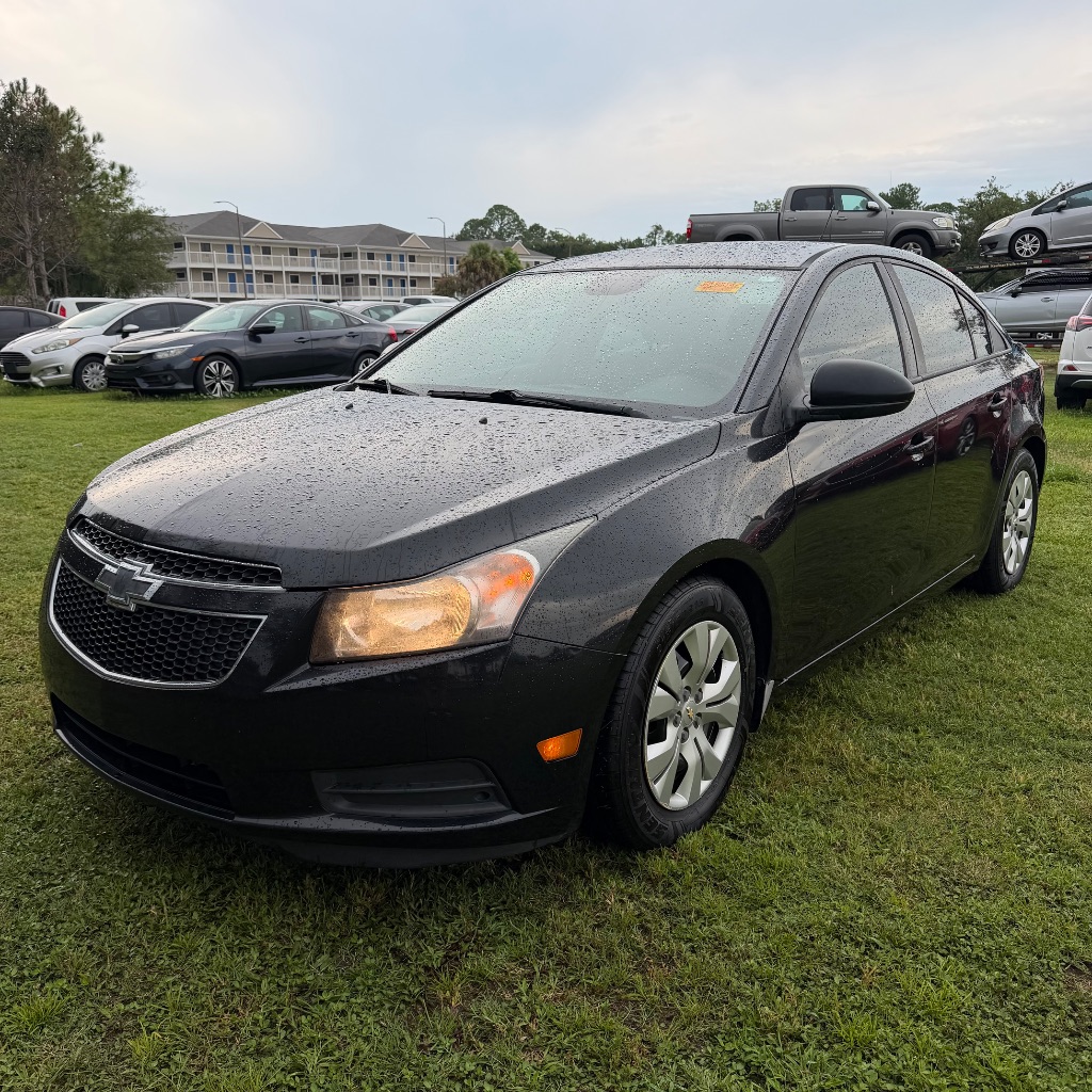 2014 Chevrolet Cruze - $3,500