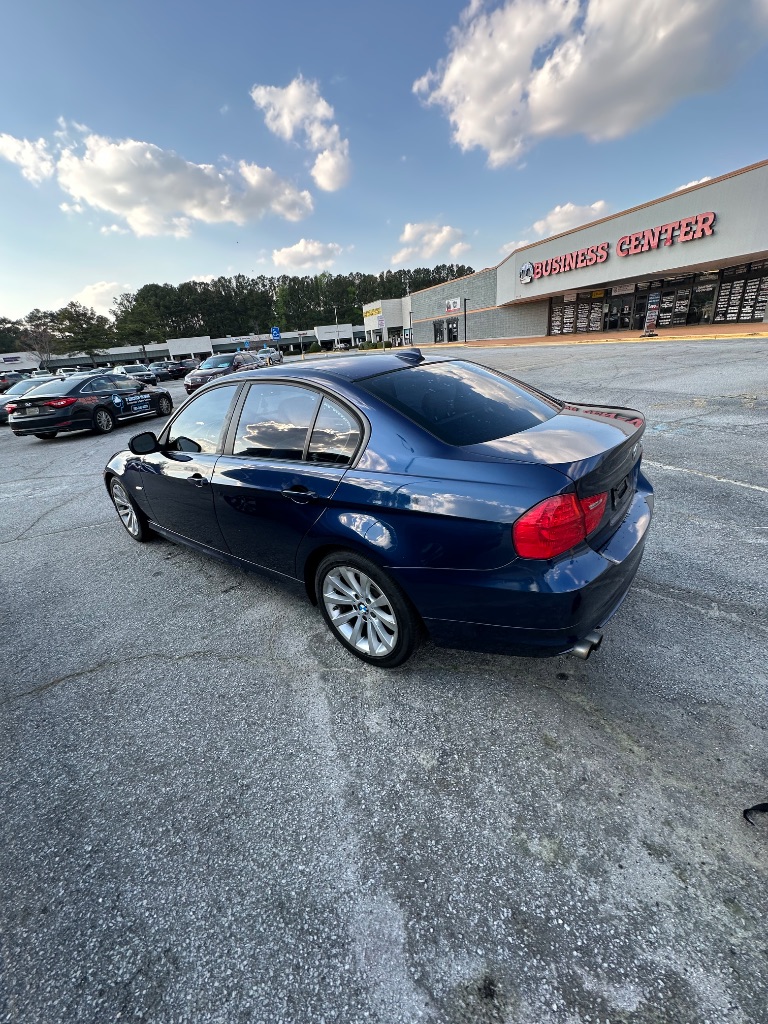 2011 BMW 328i - $4,700