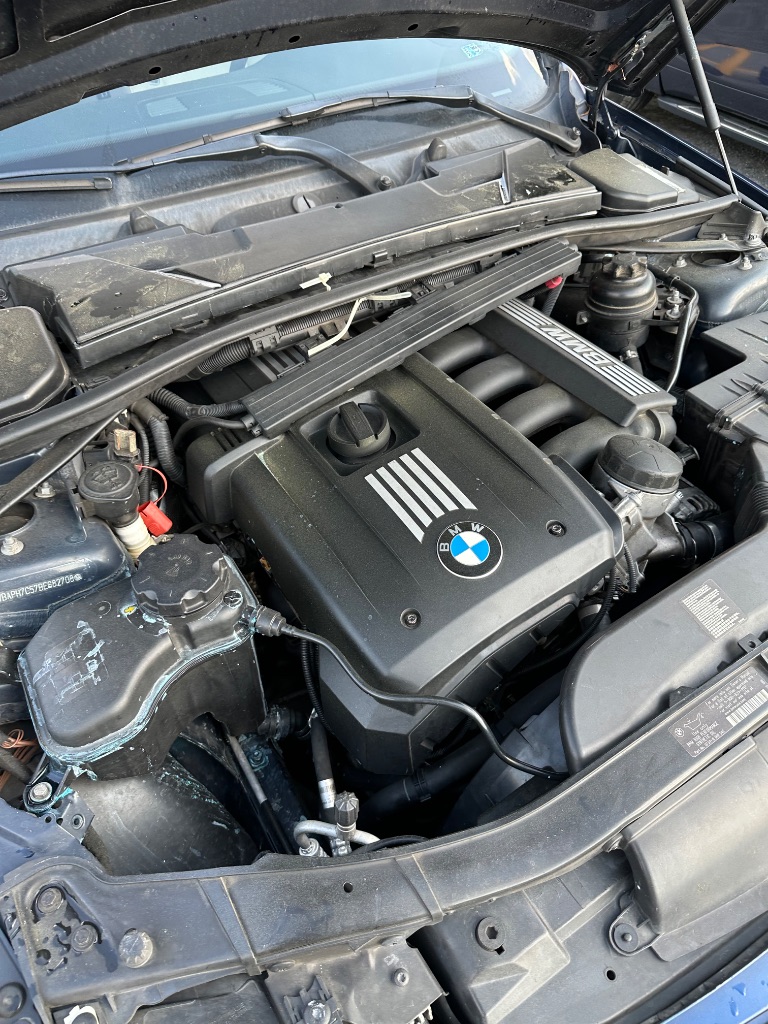 2011 BMW 328i - $4,700