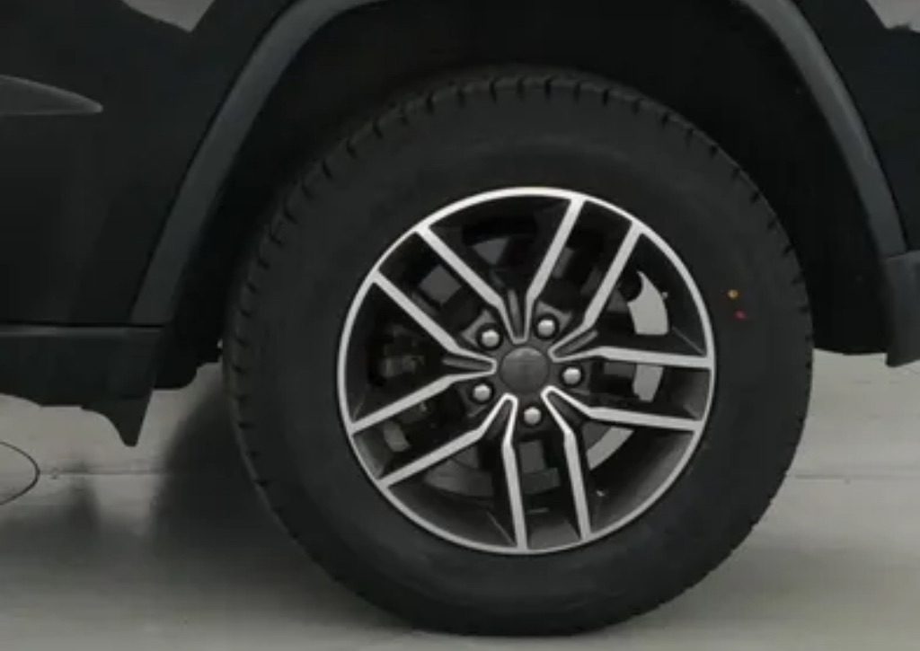2019 Jeep Cherokee - $17,599
