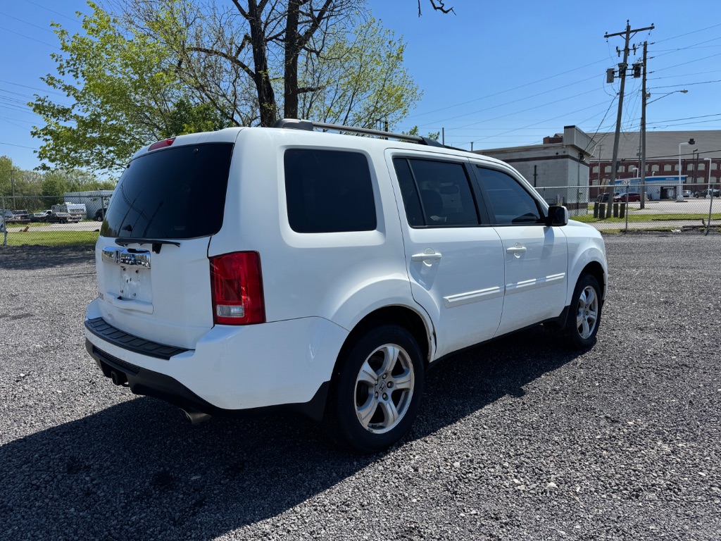 2014 Honda Pilot - $10,999