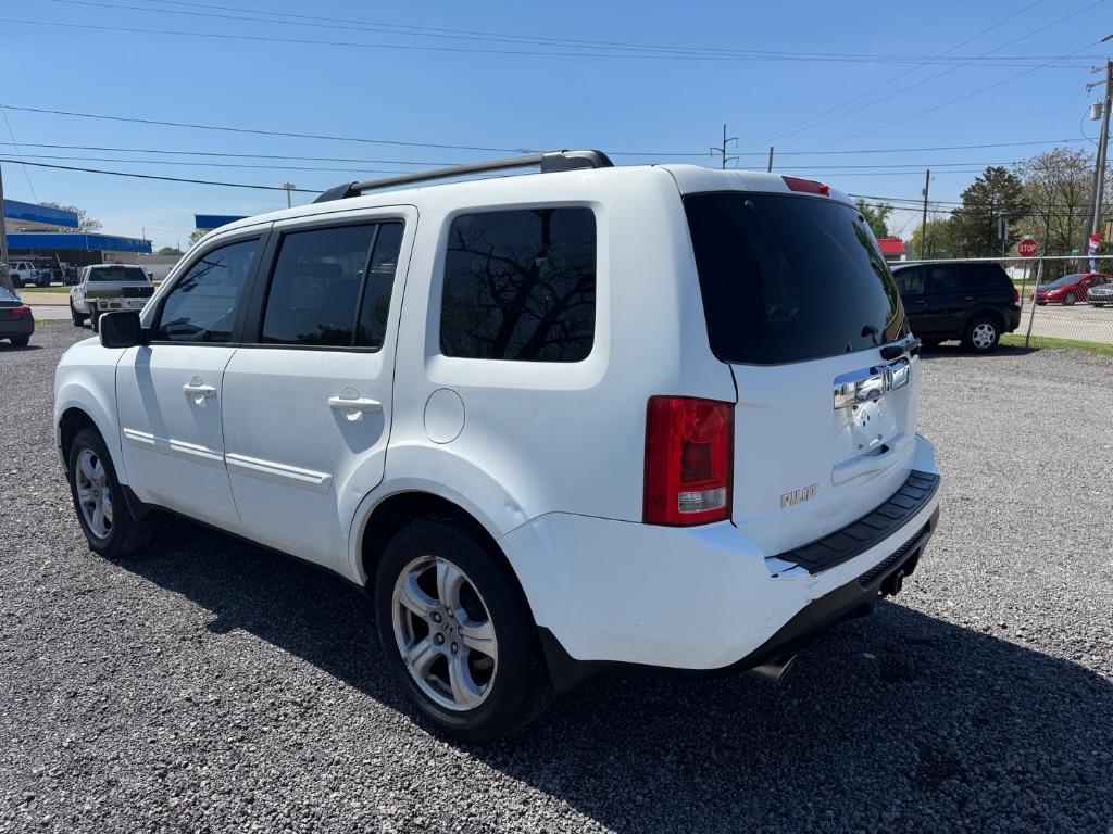 2014 Honda Pilot - $10,999