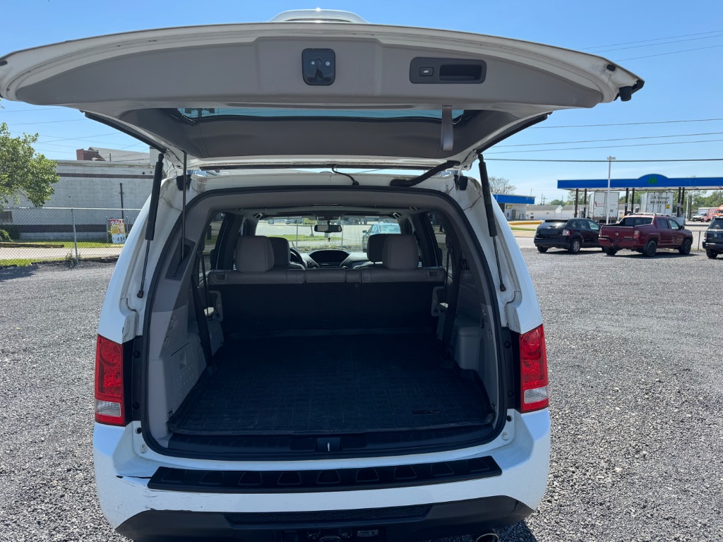 2014 Honda Pilot - $10,999
