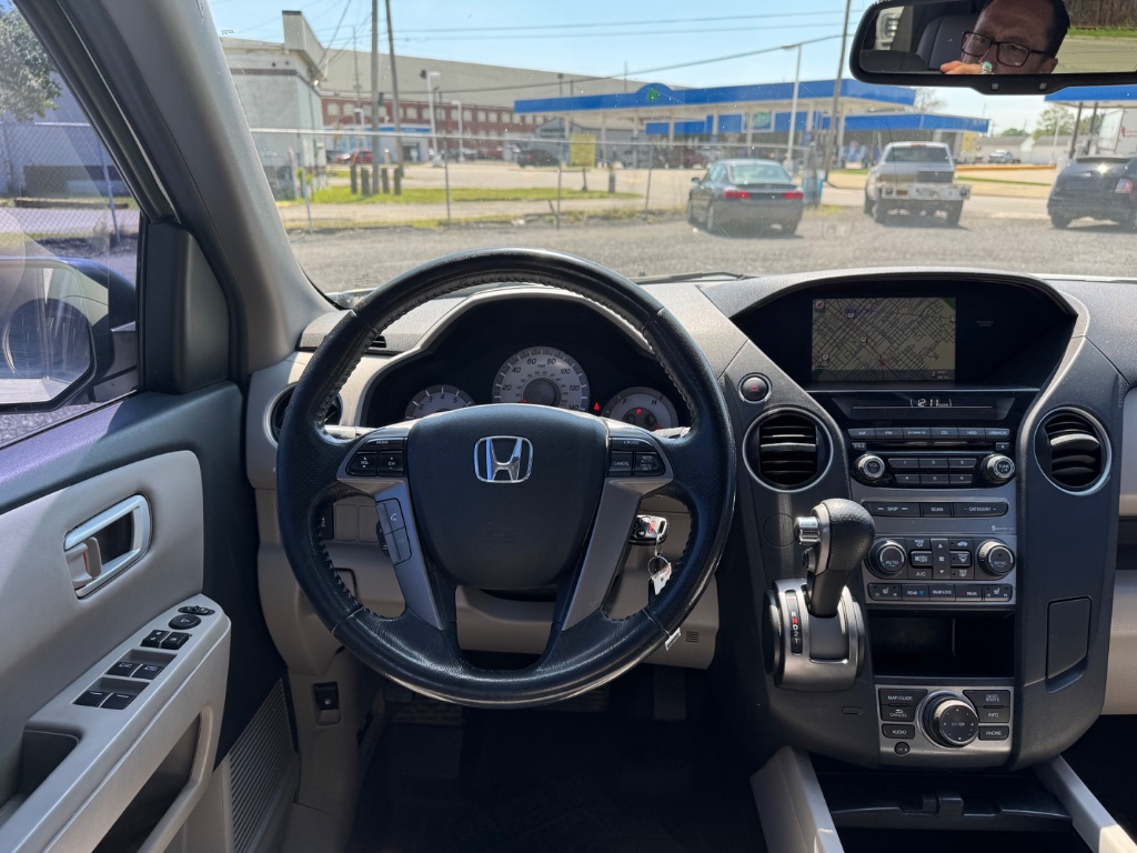 2014 Honda Pilot - $10,999