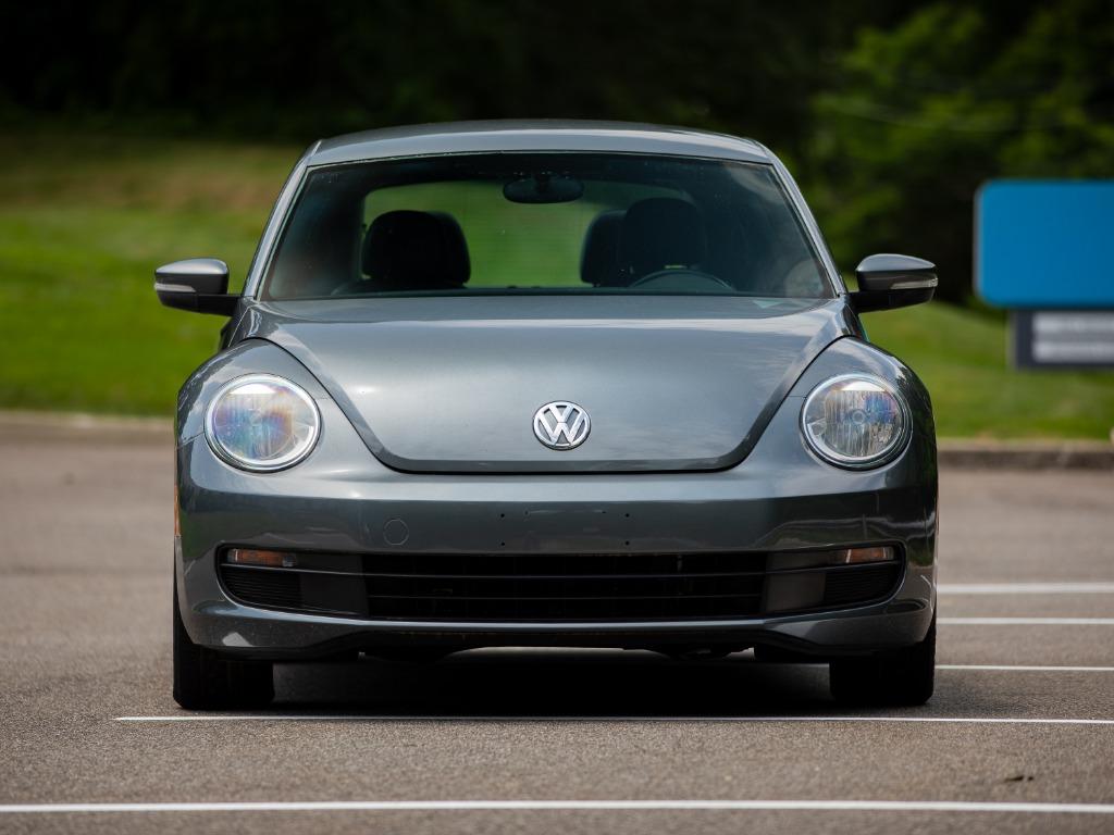 2012 Volkswagen Beetle - $11,495