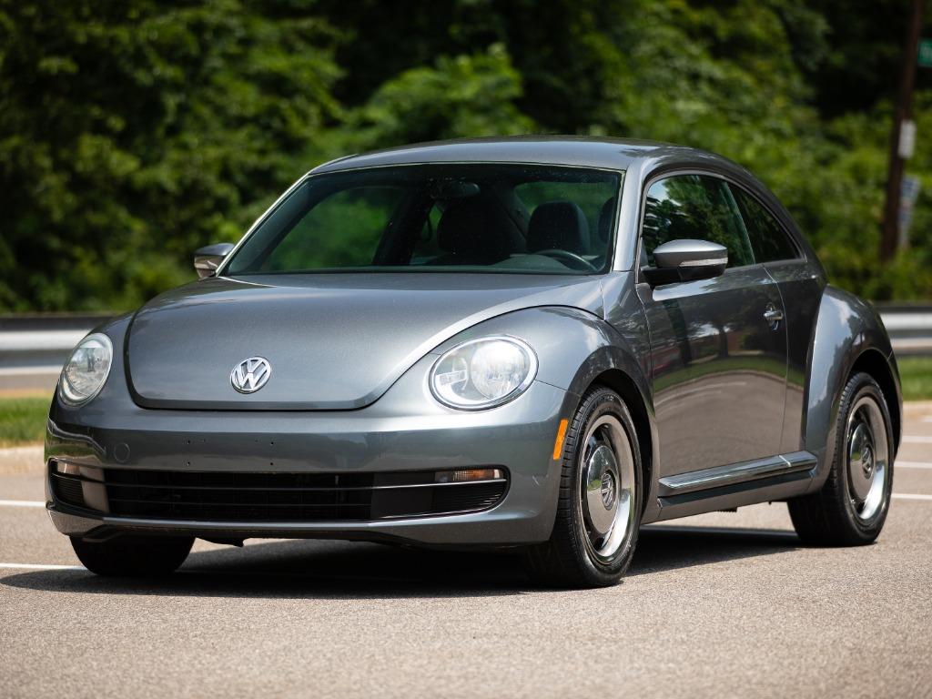 2012 Volkswagen Beetle - $11,495