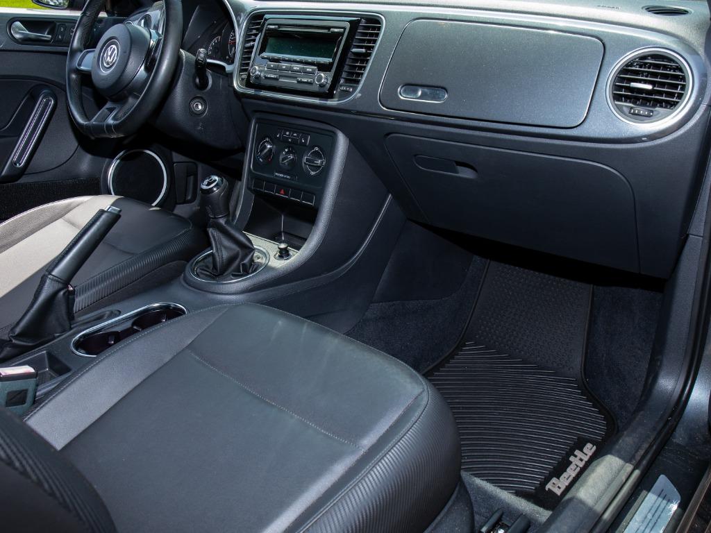 2012 Volkswagen Beetle - $11,495