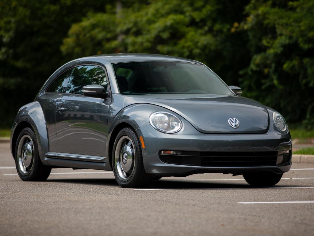 2012 Volkswagen Beetle - $11,495