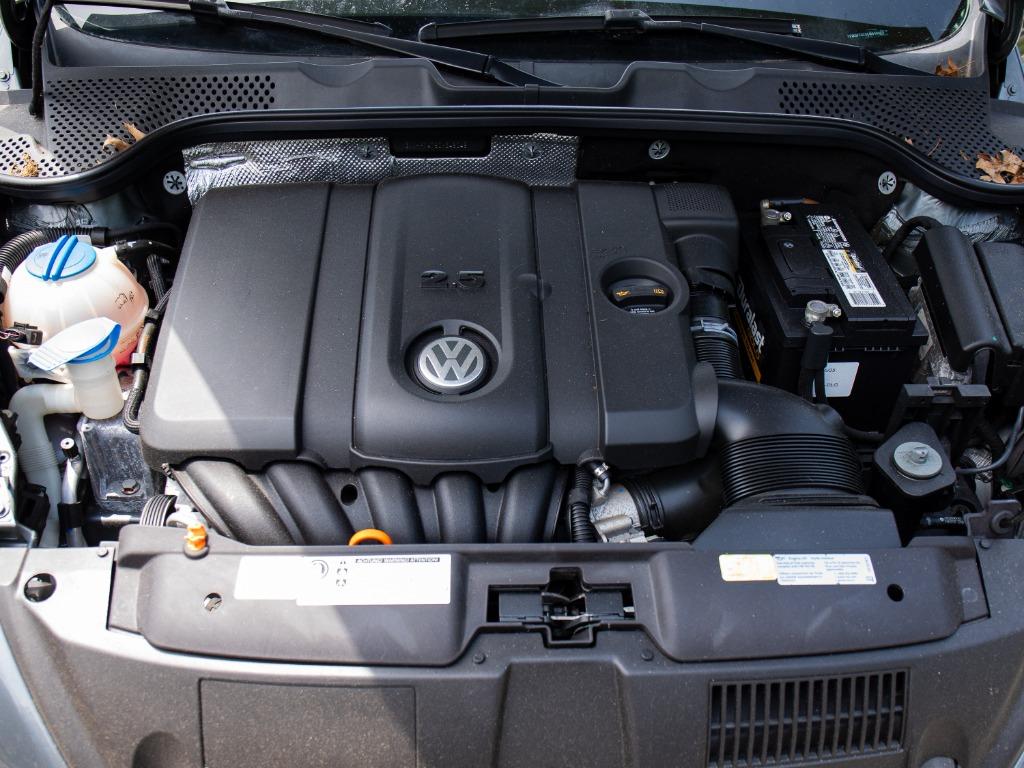 2012 Volkswagen Beetle - $11,495