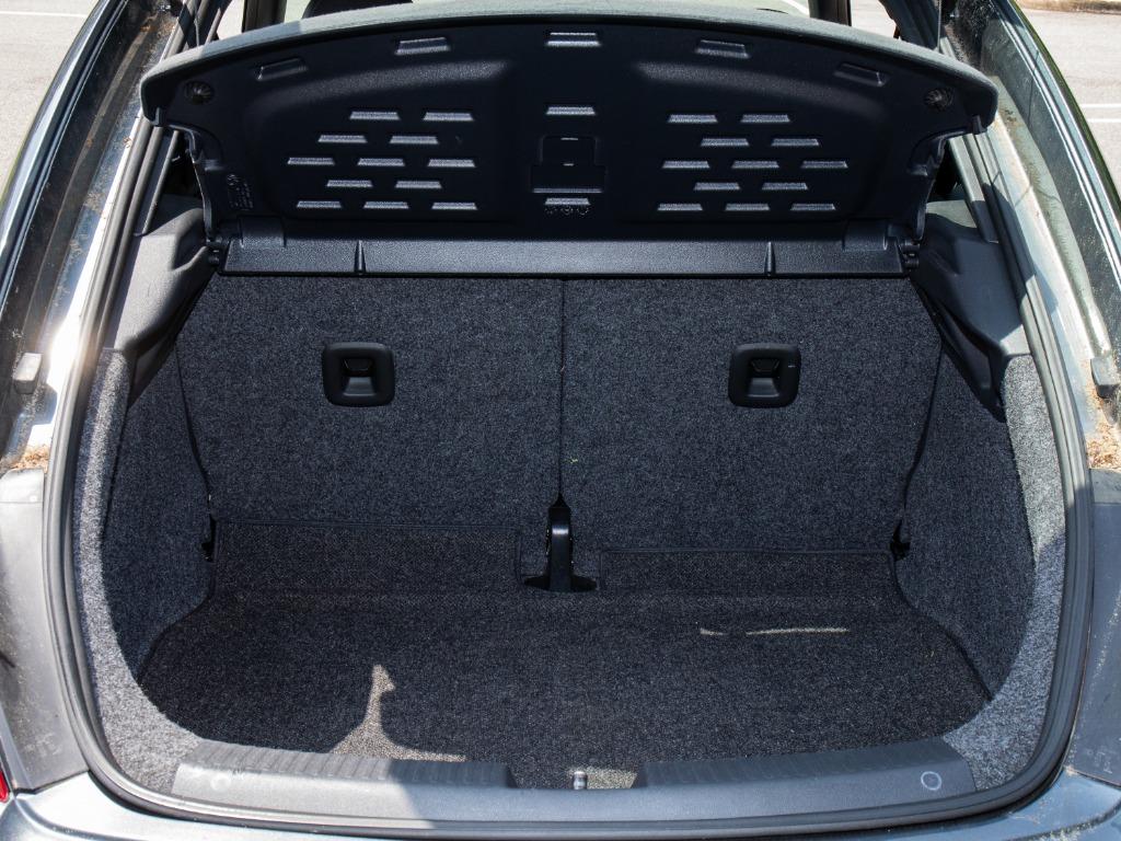 2012 Volkswagen Beetle - $11,495