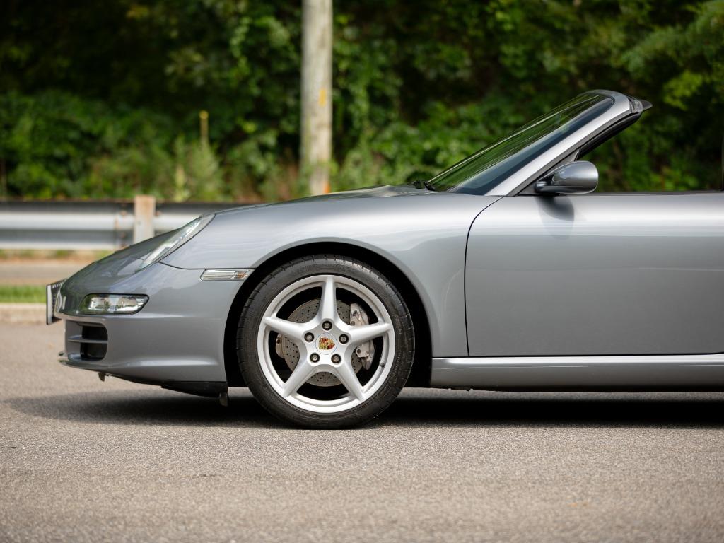 2006 Porsche 911 - $52,997