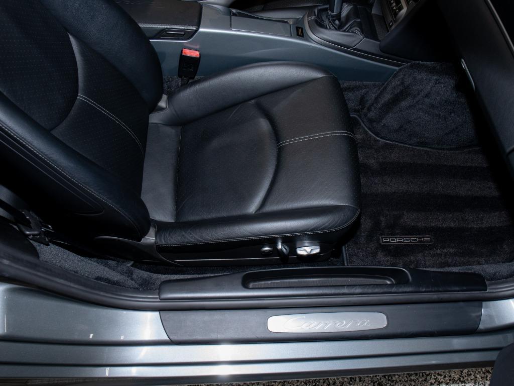 2006 Porsche 911 - $52,997