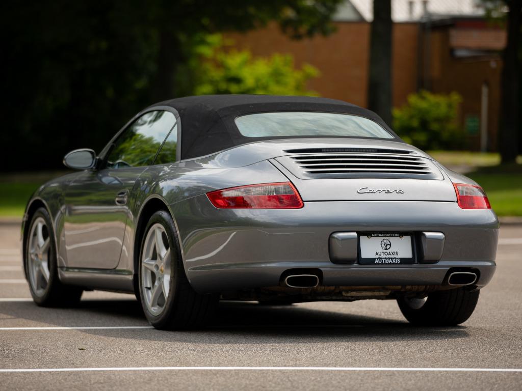 2006 Porsche 911 - $52,997