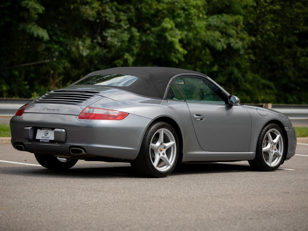 2006 Porsche 911 - $52,997