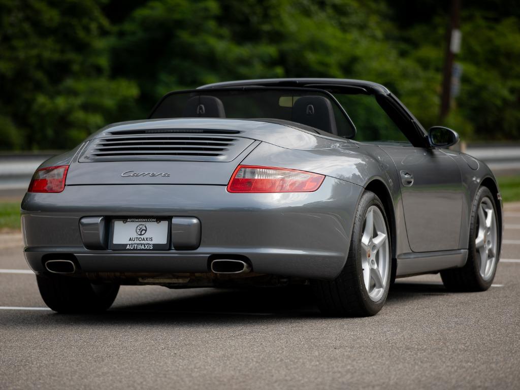 2006 Porsche 911 - $52,997