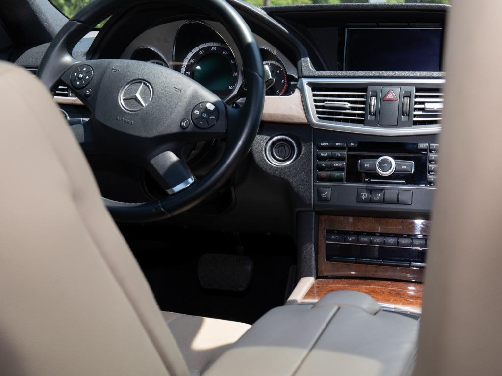 2011 Mercedes-Benz E-Class - $19,842