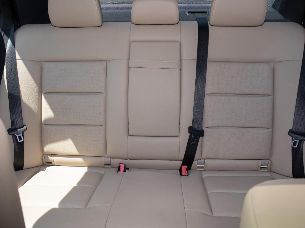 2011 Mercedes-Benz E-Class - $19,842
