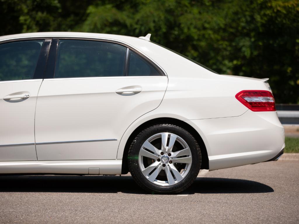 2011 Mercedes-Benz E-Class - $19,842