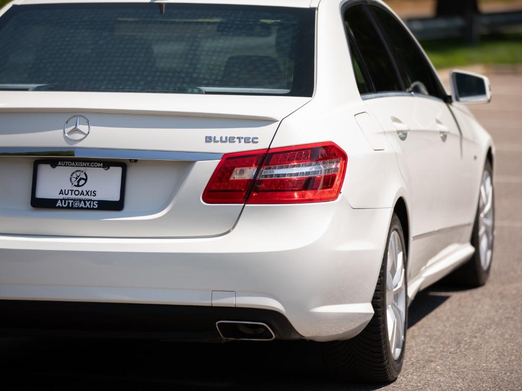 2011 Mercedes-Benz E-Class - $19,842