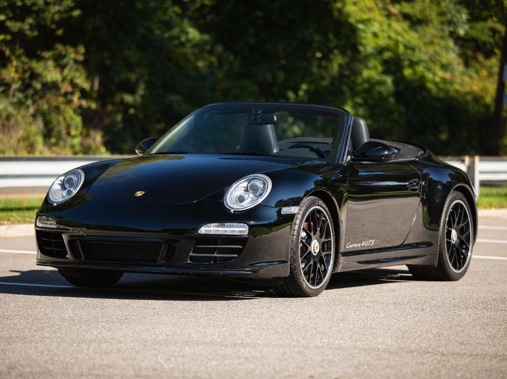 2012 Porsche 911 - $79,997