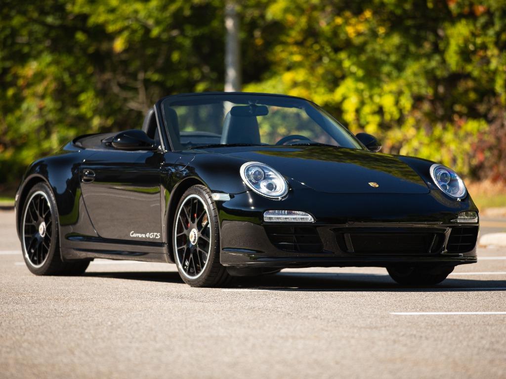 2012 Porsche 911 - $79,997