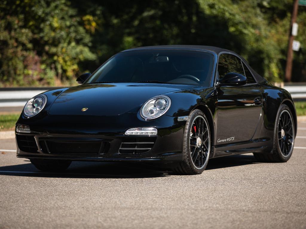 2012 Porsche 911 - $79,997