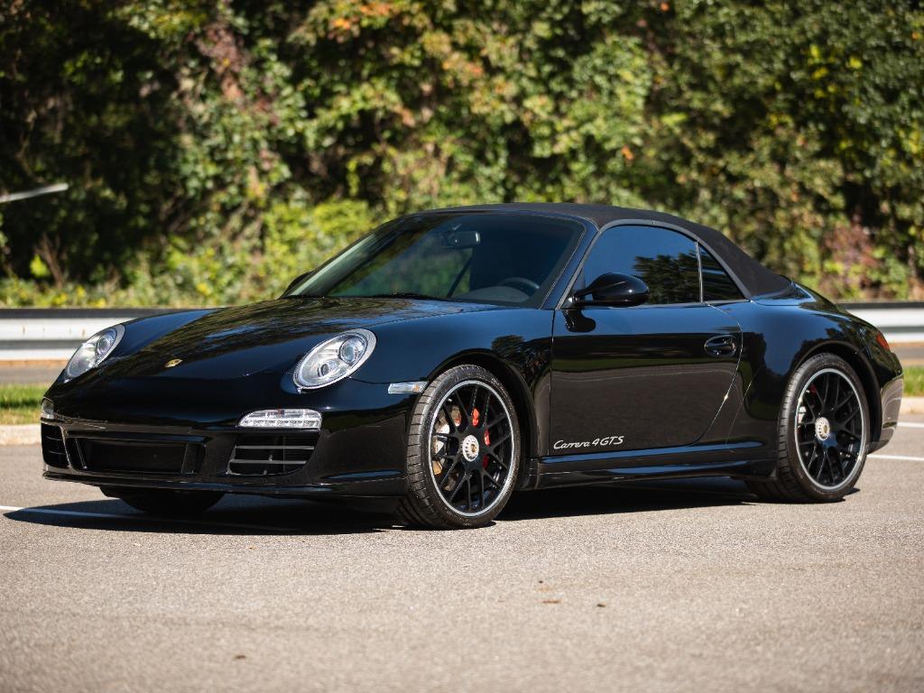 2012 Porsche 911 - $79,997