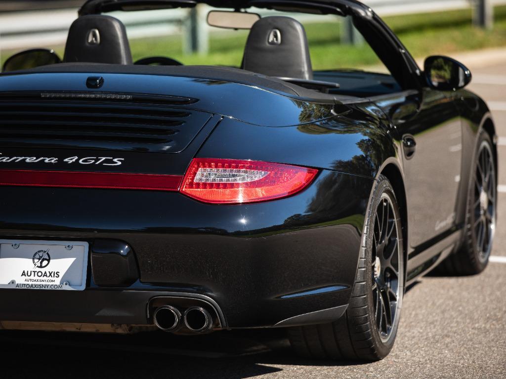2012 Porsche 911 - $79,997