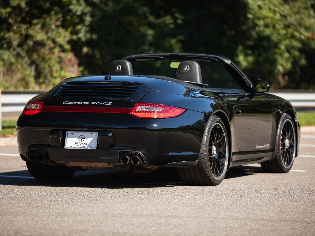 2012 Porsche 911 - $79,997