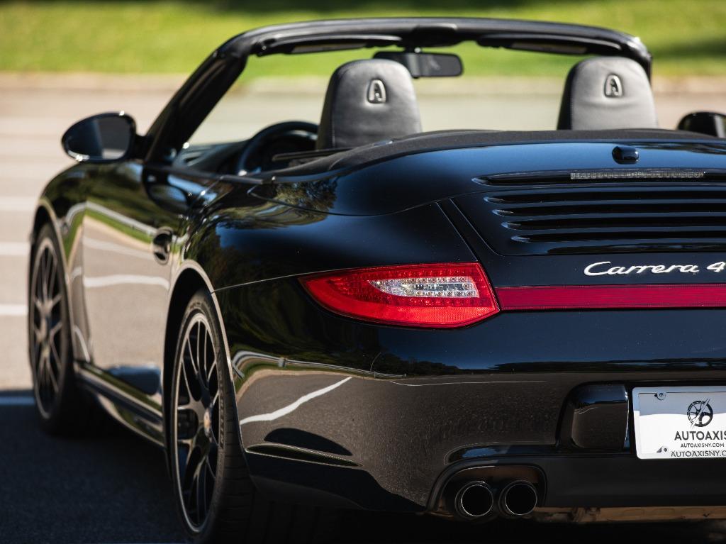 2012 Porsche 911 - $79,997