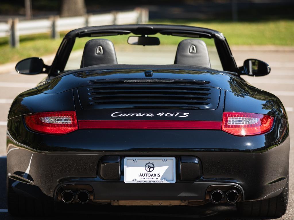 2012 Porsche 911 - $79,997