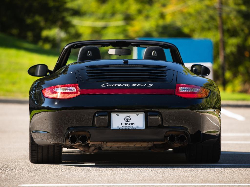 2012 Porsche 911 - $79,997