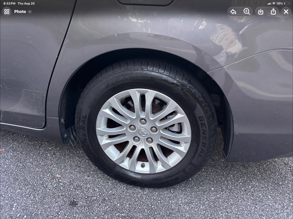 2011 Toyota Sienna - $9,500