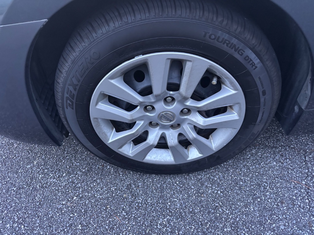 2013 Nissan Altima - $7,888