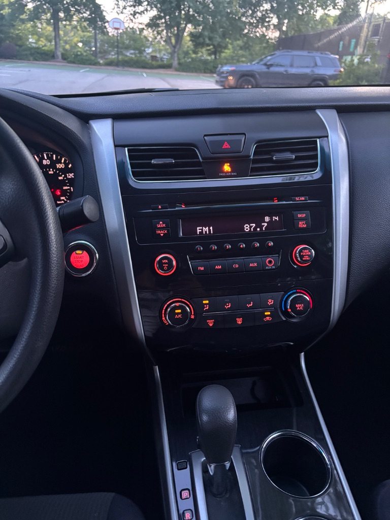2013 Nissan Altima - $7,888