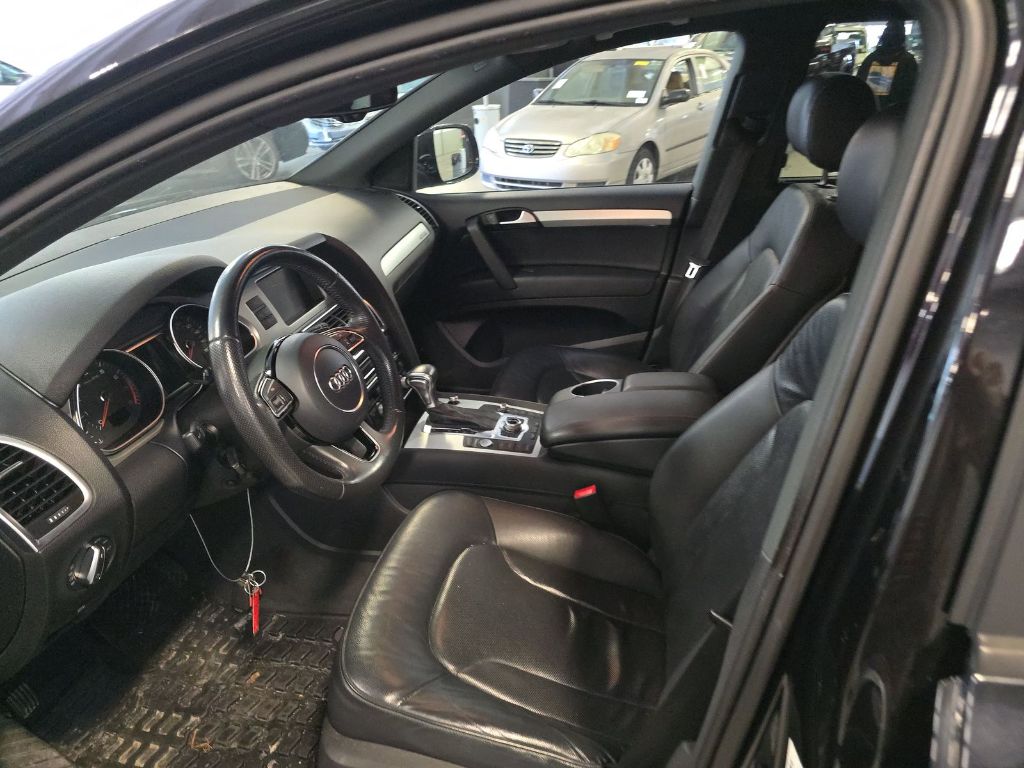 2015 Audi Q7 - $9,999