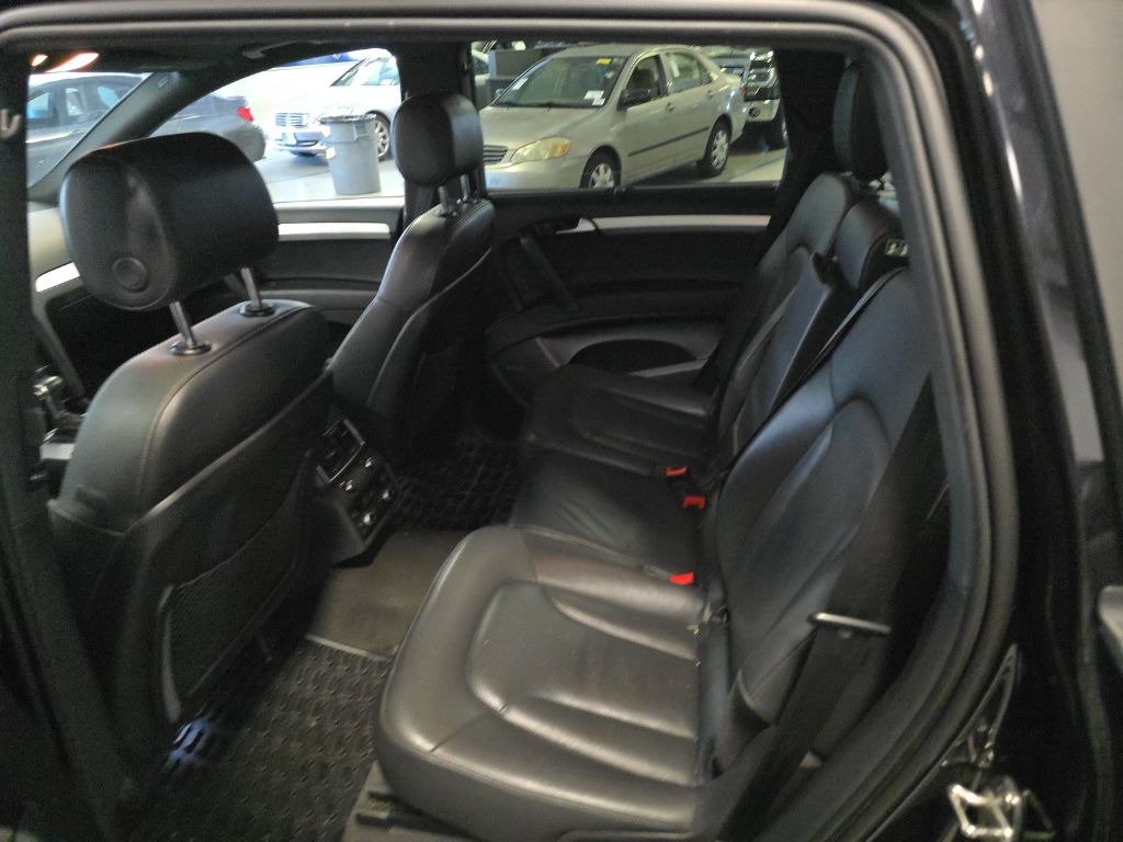 2015 Audi Q7 - $9,999