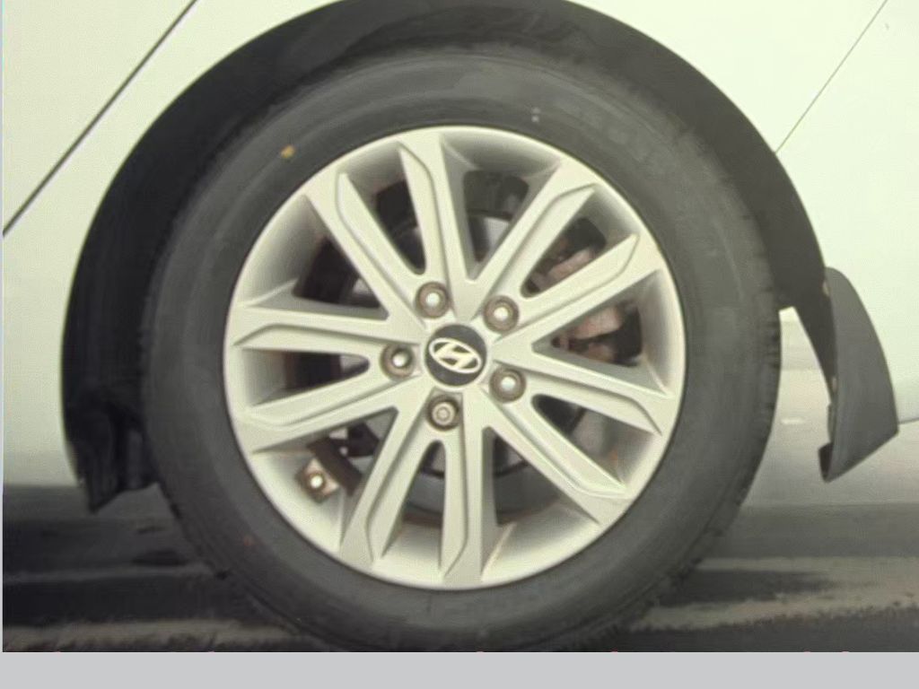 2015 Hyundai Elantra - $6,299