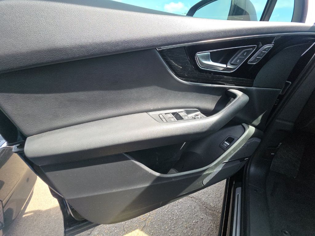 2019 Audi Q7 - $25,999