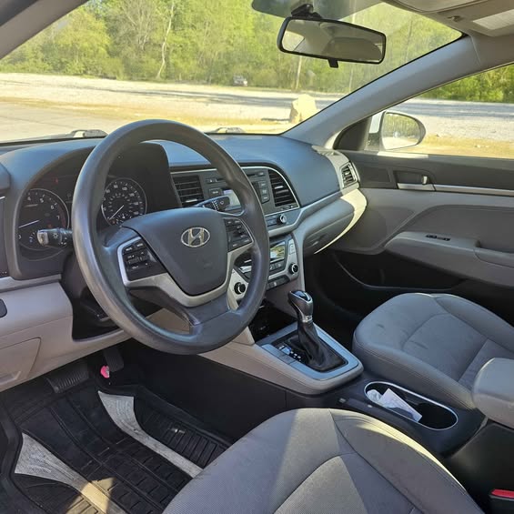 2017 Hyundai Elantra - $9,199