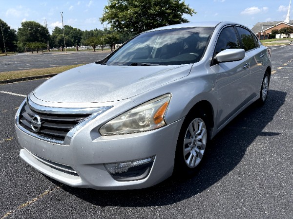 2013 Nissan Altima - $4,499