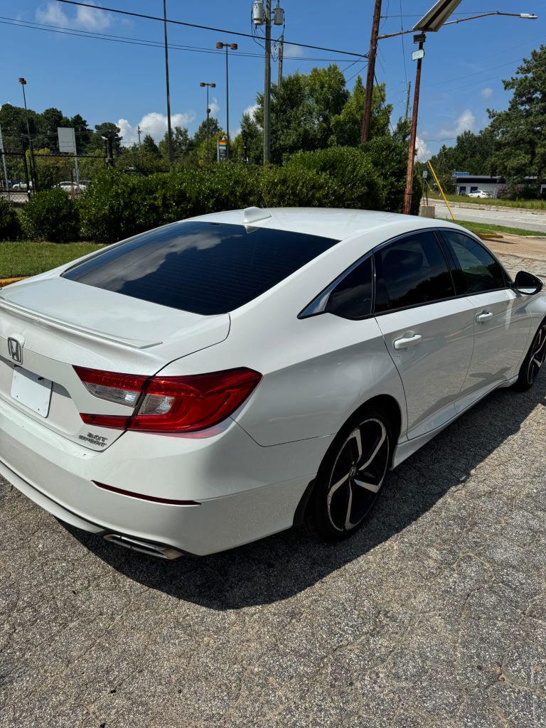 2019 Honda Accord - $17,999