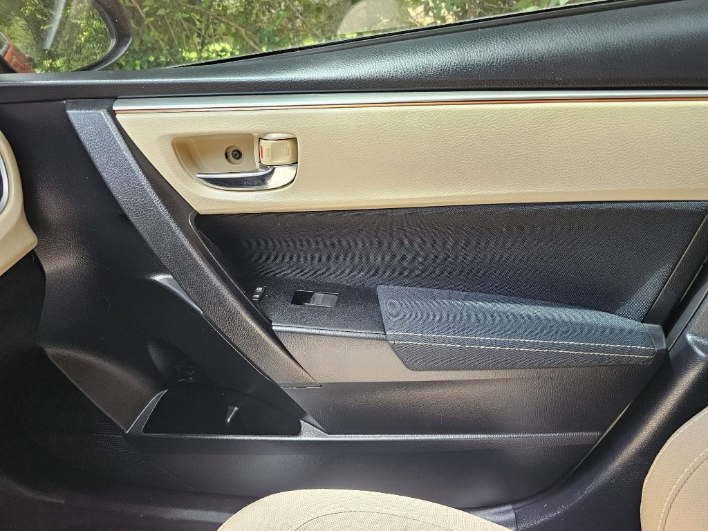 2015 Toyota Corolla - $8,599