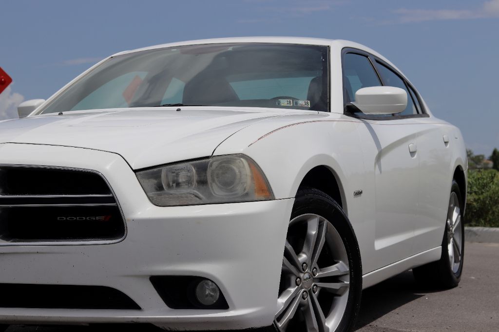 2013 Dodge Charger - $9,899